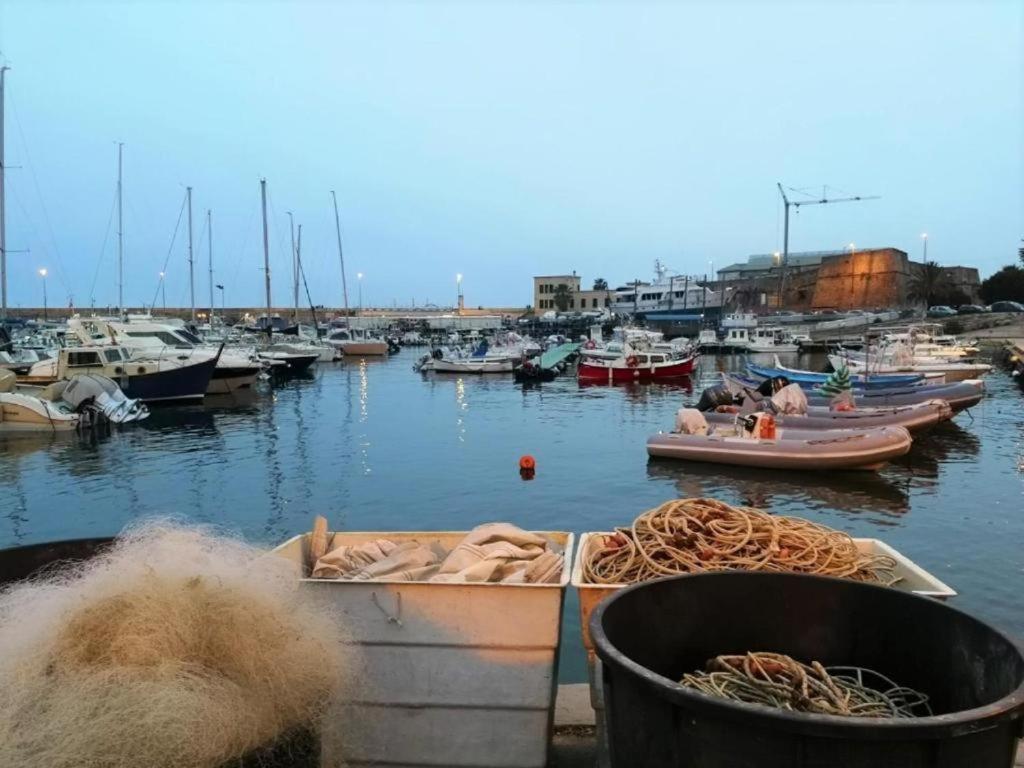 Casa Rosa Lucia Centrale Con Parcheggio Сан Ремо Екстериор снимка